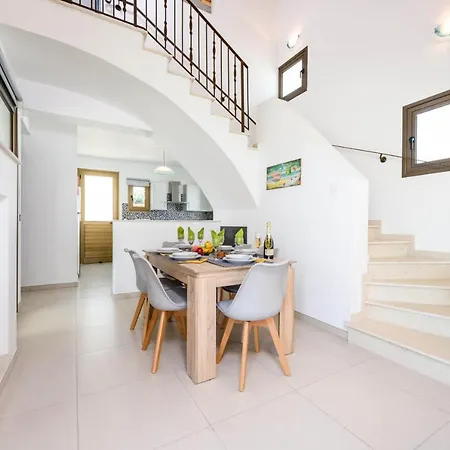 Kymma Villa #11 *